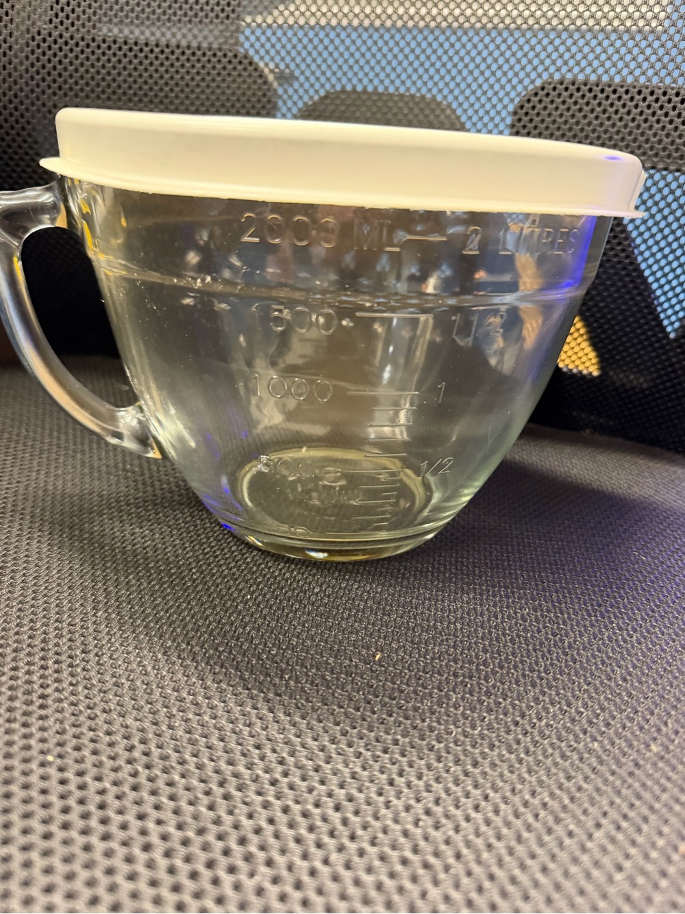 Large 8 cup mixing bowl